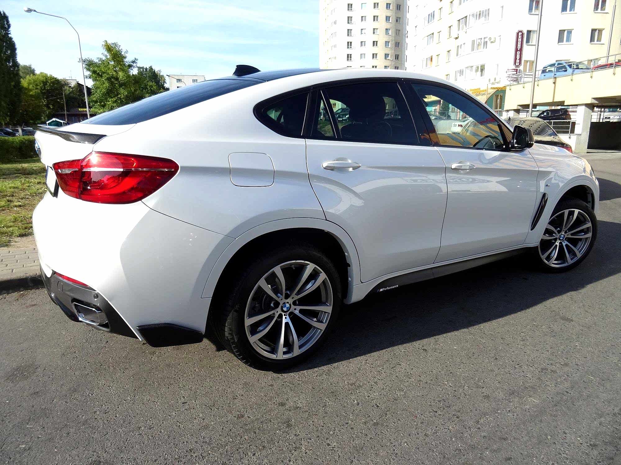 BMW X6