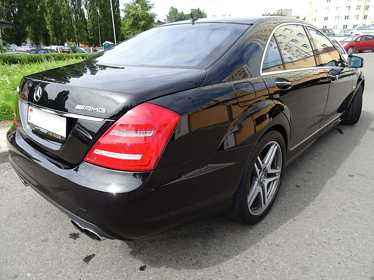 Mercedes-Benz W221 AMG63